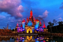 Sắp công diễn 3 show triệu đô tại Phú Quốc United Center