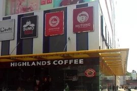 Tạm ngừng hoạt động các cơ sở dịch vụ ở TP HCM liên quan đến bệnh nhân 1347 