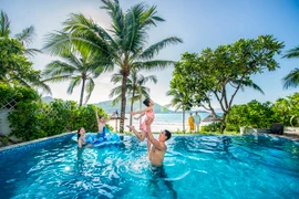 Hành trình trải nghiệm 0 đồng sang - xịn - mịn Phú Quốc United Center