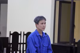 Người đàn ông sát hại vợ sau khi bị vợ chém nhiều nhát 