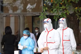 Thêm 3 ca mắc COVID-19 mới trong sáng nay, 23/2