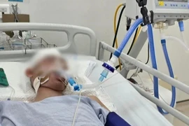 Bắt tạm giam thiếu niên đánh nam sinh lớp 8 chết não ở Hà Nội