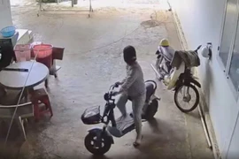 Nữ sinh 14 tuổi đi chơi trước thềm khai giảng chưa về nhà, không rõ tung tích 