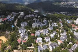 Chủ khu du lịch xin nộp phạt để giữ lại nhiều công trình vi phạm ở Đà Lạt 