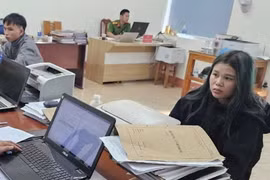 2 chị em có gương mặt xinh đẹp rủ nhau cướp tiệm vàng ở Đắk Lắk