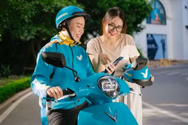 Xe máy điện đang chiếm lĩnh ngành dịch vụ vận chuyển như thế nào?