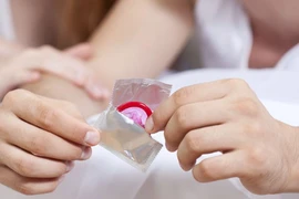 Bệnh đậu mùa khỉ dễ lây qua đường tình dục, phòng bệnh thế nào?