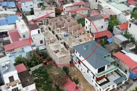 Chủ tịch phường để vợ xây 9 căn nhà chưa có giấy phép 