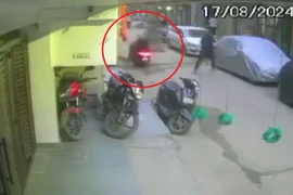 Clip nam thanh niên bị cục nóng điều hòa rơi trúng đầu dẫn tới tử vong