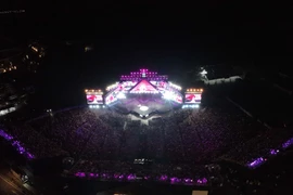 MerryLand Quy Nhơn hóa sàn runway ấn tượng