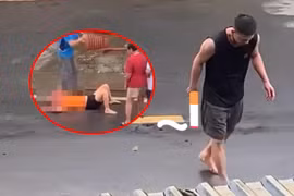 Nữ giáo viên bị chồng cầm dao chém liên tiếp vào người 