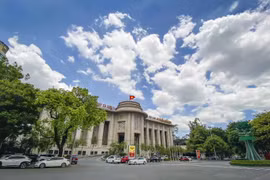 NHNN bơm ròng hơn 100.000 tỷ đồng trong nửa tháng 