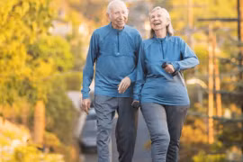 Tốc độ đi bộ của người già cho biết tuổi thọ