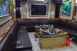 Hải Dương: Khởi tố đối tượng ăn mừng ra tù, đập phá quán karaoke