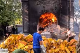 Hải Dương: Thông tin đốt 20 tấn vàng mã “trả lễ” Đền Tranh là chưa chính xác