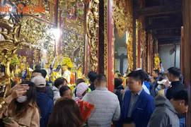 Tiền công đức cho di tích, đền chùa đang được quản lý thế nào?