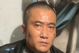 Bắt đối tượng có 5 tiền án tàng trữ ma túy, súng quân dụng