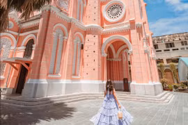 Khách du lịch Thái Lan ấn tượng với cảnh đẹp và ẩm thực Việt 