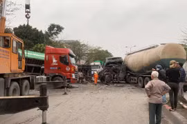 Tai nạn liên hoàn trên QL5, nữ tài xế thoát chết trong gang tấc