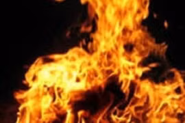 Quảng Ninh: Nam điều dưỡng tự thiêu trước cửa nhà người yêu