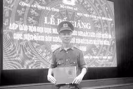 Thượng úy Trần Trung Hiếu hy sinh khi bắt tội phạm ma túy