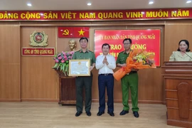 Thưởng nóng Công an phá vụ 2 nữ lao công bị bắn khi đang quét rác