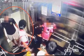 Vỗ mông cô gái trong thang máy: Thanh niên biến thái khai gì?