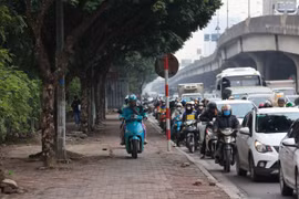 Giao thông Hà Nội ùn ứ những ngày giáp Tết