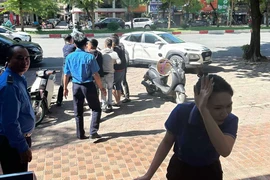 Hà Nội: Xôn xao nhóm thanh niên “bắt giữ” người trong MB Bank