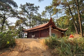 Cận cảnh công trình không phép khu di tích quốc gia chùa Lôi Âm 