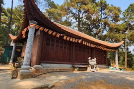 Quảng Ninh: Xây dựng không phép tại di tích quốc gia chùa Lôi Âm?