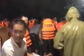 Tuyên Quang: Tích cực xử lý đoạn đê sông Lô bị vỡ