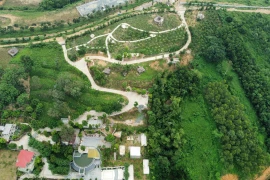 “Biệt thự” trái phép trên đất rừng Đồi 76 ở Quốc Oai là của ai?