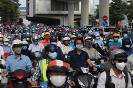 Hà Nội thí điểm hạn chế phương tiện giao thông ở 2 quận