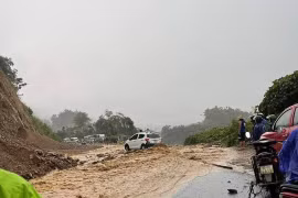 Tình hình giao thông Quốc lộ 6 - dốc Cun thế nào?