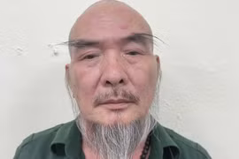 Khởi tố đối tượng tự xưng thương binh đòi nợ ở bệnh viện