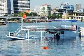 Vụ chìm tàu sông Hàn: Đình chỉ công tác Giám đốc Cảng vụ ĐN