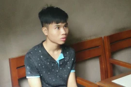 Nạn nhân thoát chết kể lại lúc sập nhà 4 tầng ở Hà Nội