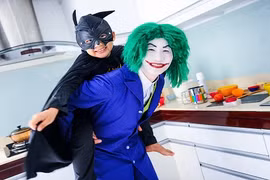 Cha con Hoàng Bách hào hứng đón lễ hội Comic Con “Nhí”