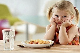 5 nguyên nhân khiến bé chán ăn