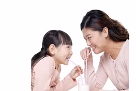 Không chỉ bé, mẹ cũng yêu Kun lắm!