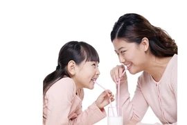 Không chỉ bé, mẹ cũng yêu Kun lắm!