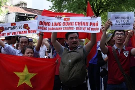 Hội Luật gia, người dân TP HCM mít tinh phản đối Trung Quốc