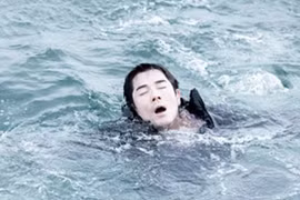Vận động viên bơi lội…chết đuối