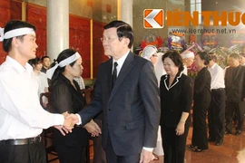 Lãnh đạo Đảng, Nhà nước viếng tang bà Võ Thị Thắng