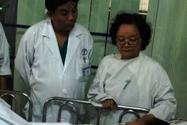 Thảm thương nữ BS mất cha, tàn phế vì TNGT