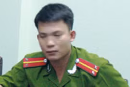 Phóng viên giúp công an giả trấn lột công an thật?