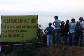 Đang tìm thi thể thiếu niên chết đuối dưới hồ “tử thần“