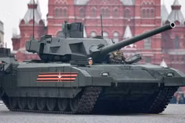 Quân đội Australia mang xe tăng Nga ra làm mục tiêu tập trận