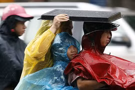 Không khí lạnh gây mưa dông diện rộng ở Bắc Bộ